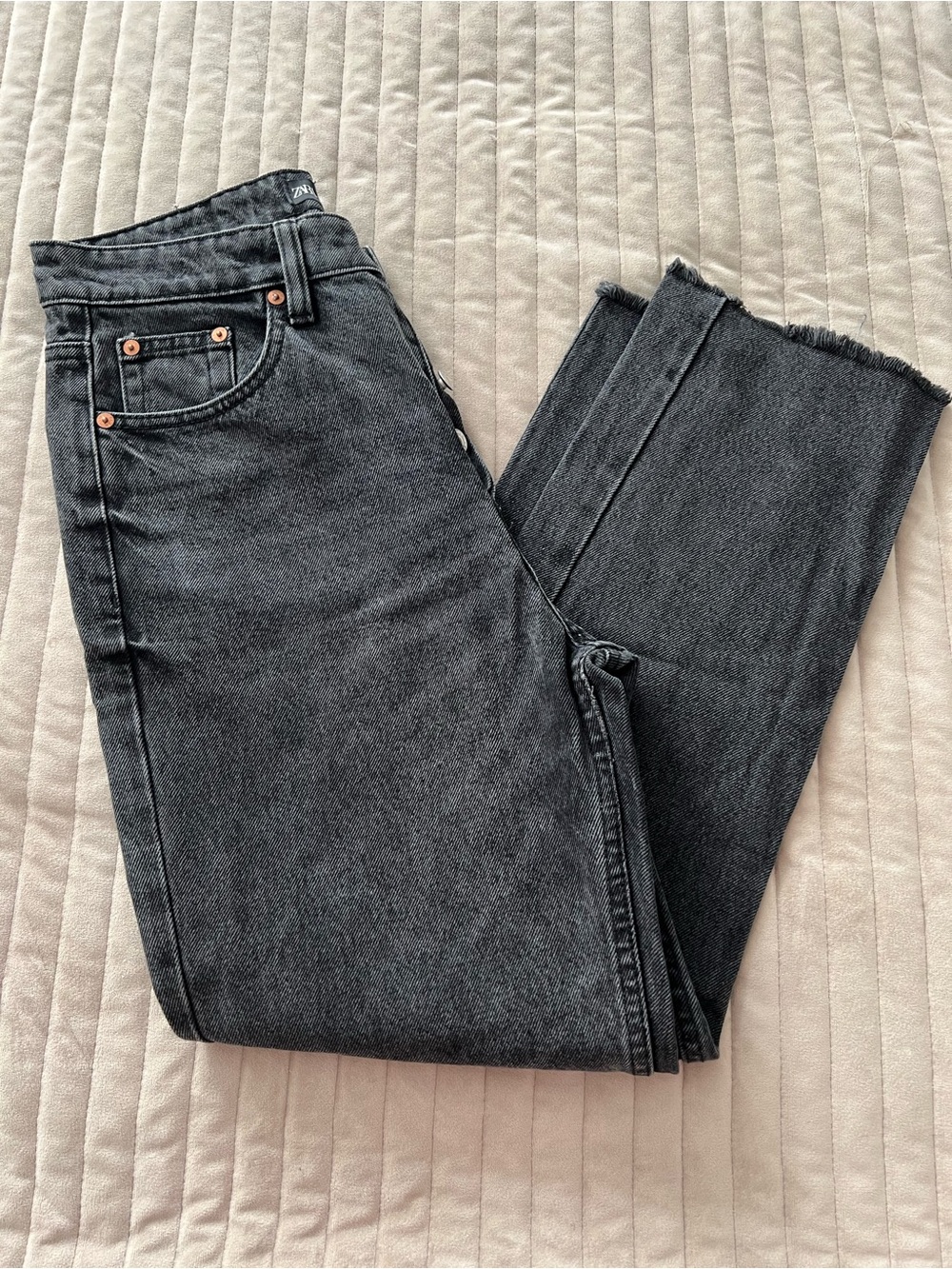 Zara Black Straight-Leg Jeans – Adjustable Waist